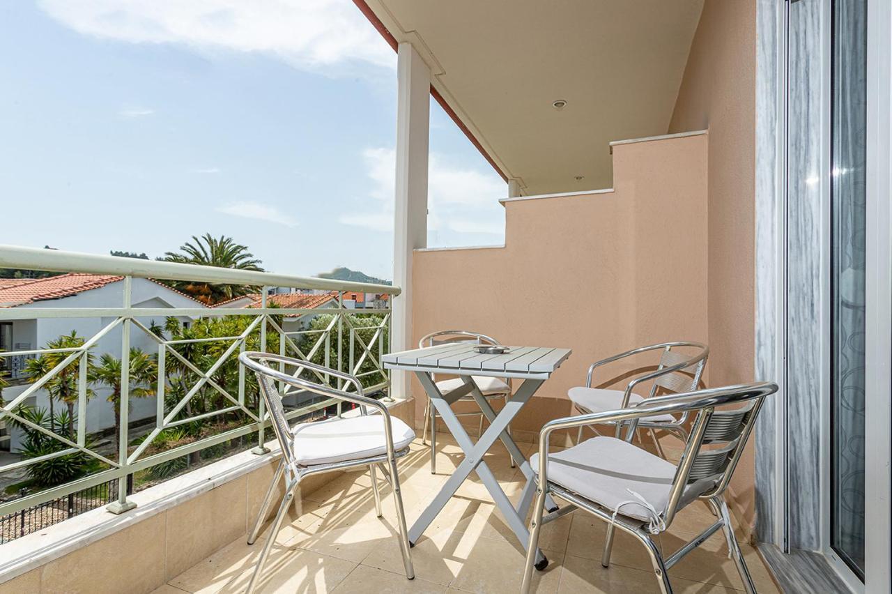 Danae Comfort Living Pefkochori Exterior photo