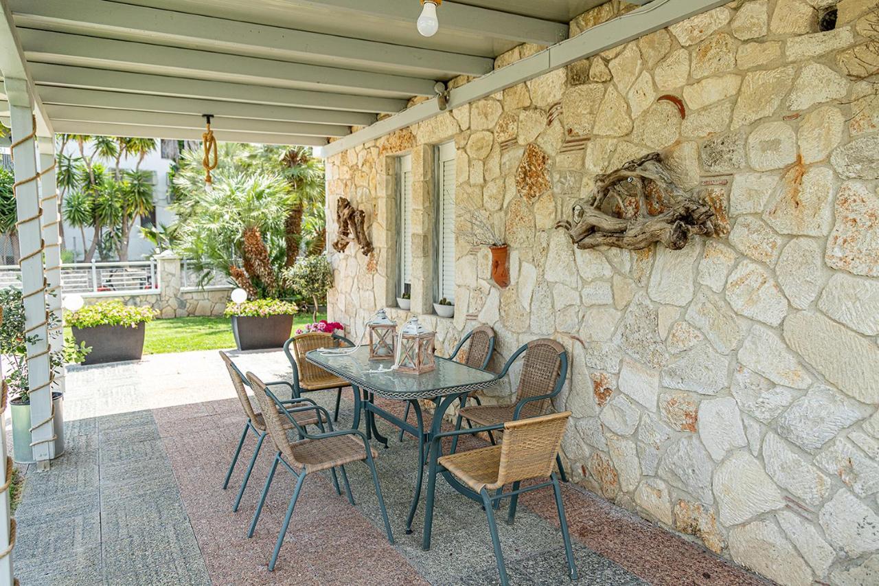 Danae Comfort Living Pefkochori Exterior photo